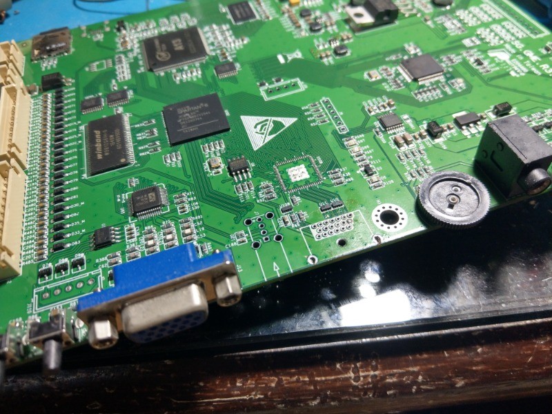 月光寶盒 HDMI 接頭損傷